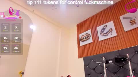 Snapshot of cristale69 chatting on 11.15.25 cristale69 online show from 11.15.25