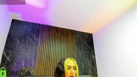 Snapshot of cristallsweett chatting on 05.02.26 cristal acosta online show from 05.02.26