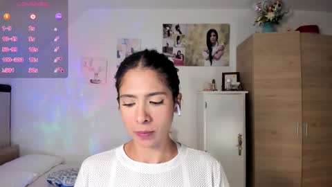 Snapshot of cristamunez chatting on 02.10.26 veronika online show from 02.10.26