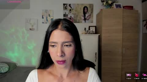 Snapshot of cristamunez chatting on 05.10.26 veronika online show from 05.10.26