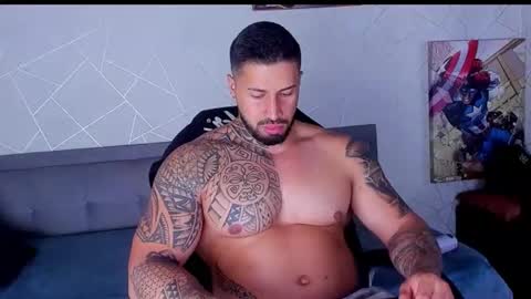 Snapshot of cristian_walker chatting on 04.19.26 cristian walker online show from 04.19.26