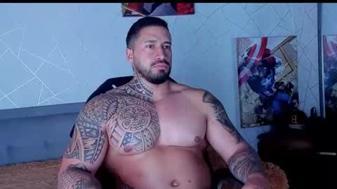Snapshot of cristian_walker chatting on 04.24.26 cristian walker online show from 04.24.26