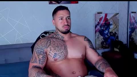 Snapshot of cristian_walker chatting on 04.30.26 cristian walker online show from 04.30.26