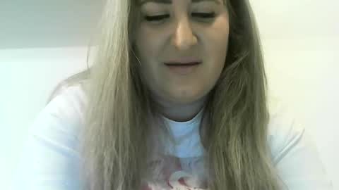 Snapshot of cristina20021991 chatting on 12.16.24 cristina20021991 online show from 12.16.24