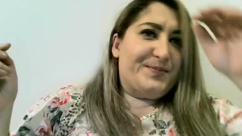 Snapshot of cristina20021991 chatting on 12.26.24 cristina20021991 online show from 12.26.24