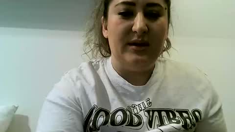 Snapshot of cristina20021991 chatting on 01.03.25 cristina20021991 online show from 01.03.25