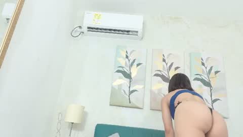 Snapshot of cristina_aznar chatting on 07.17.26 Cris online show from 07.17.26