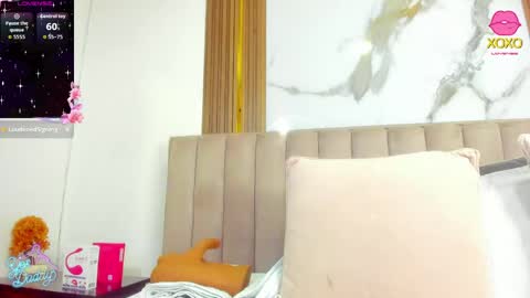 Cristina online show from 04.14.26