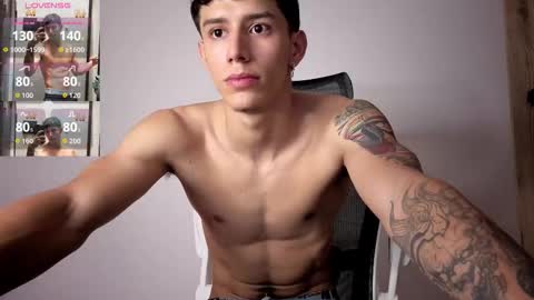 cristopher23  online show from 11.25.25