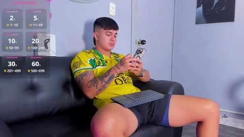 Snapshot of cristopher_strong chatting on 09.09.25 Cristopher online show from 09.09.25