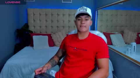 Snapshot of cristopher_strong chatting on 09.28.25 Cristopher online show from 09.28.25