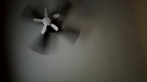 Critter2999LuvsFeet online show from 10.20.25