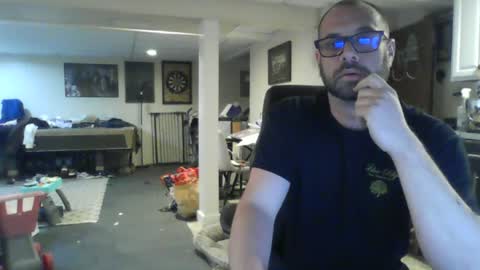 Snapshot of crm400 chatting on 06.13.26 billybasement online show from 06.13.26