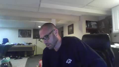 Snapshot of crm400 chatting on 06.21.26 billybasement online show from 06.21.26