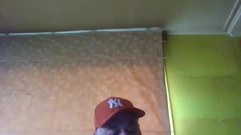 Snapshot of crmperez chatting on 12.12.24 crmperez online show from 12.12.24