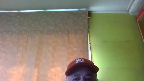 Snapshot of crmperez chatting on 03.19.26 crmperez online show from 03.19.26