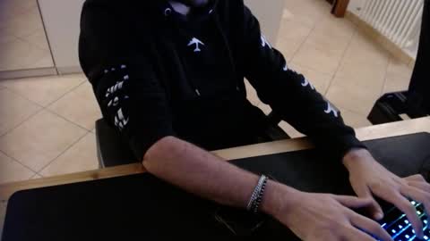 crocken_bisc online show from 12.20.25