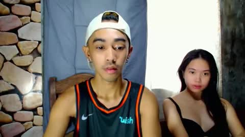 Snapshot of crocodale chatting on 12.14.25 crocodale online show from 12.14.25