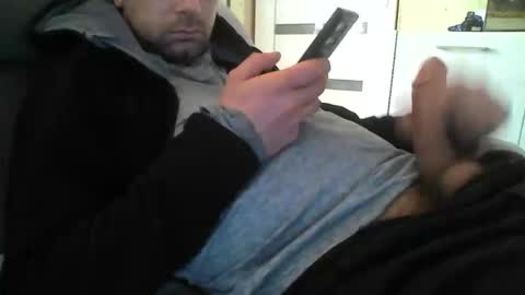 Snapshot of crosik1908 chatting on 01.27.25 crosik1908 online show from 01.27.25