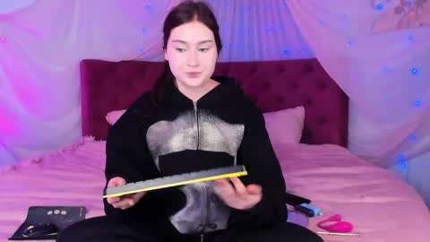 Kitty online show from 05.11.26