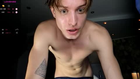 Snapshot of cryptongood chatting on 09.22.25 Lin inst lingoodyy online show from 09.22.25