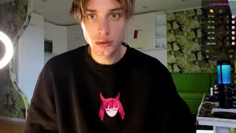 Snapshot of cryptongood chatting on 10.15.25 Lin inst lingoodyy online show from 10.15.25