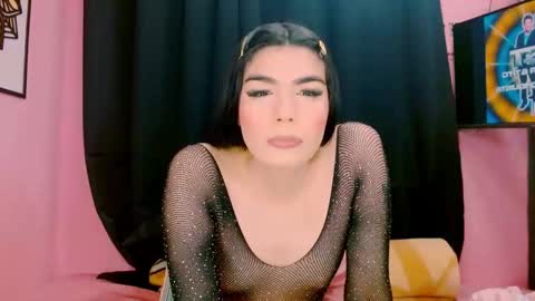 Instagram cristal espinosa1 online show from 10.19.25