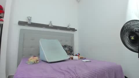 Snapshot of crystal_butterfly1 chatting on 01.26.25 crystal_butterfly1 online show from 01.26.25