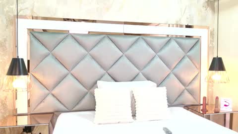 crystal_gilton online show from 11.03.25