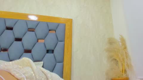Snapshot of crystal_sm chatting on 07.14.26 crystal_sm online show from 07.14.26