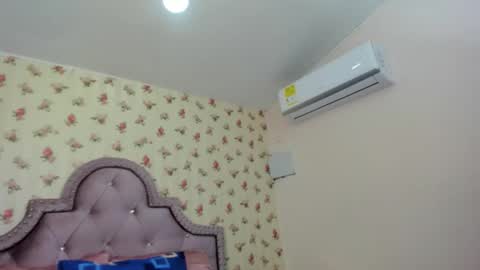 Milf Latina online show from 05.15.26
