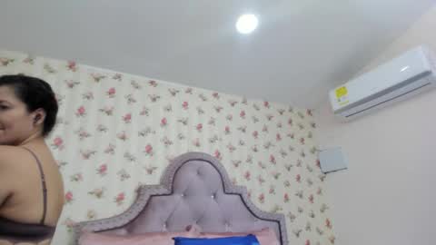 Milf Latina online show from 05.26.26