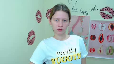 Stella online show from 02.20.25