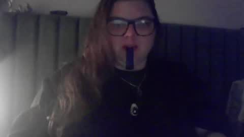 Snapshot of crystalizzzee chatting on 02.23.25 Herekittykitty69 online show from 02.23.25