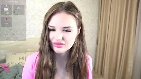 Snapshot of crystall_bliss chatting on 11.22.25 Nika online show from 11.22.25