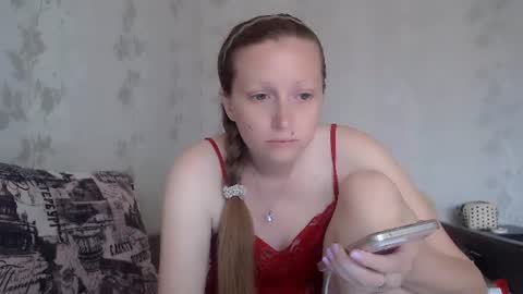 Snapshot of crystallangel chatting on 06.28.26 CrystallAngel online show from 06.28.26