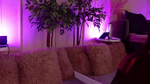 crystallred online show from 01.14.26