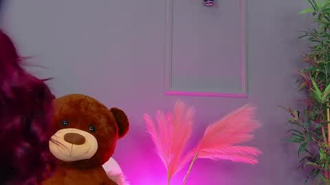 crystallred online show from 04.16.26