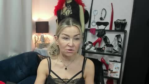 CrystalHotty online show from 04.09.26