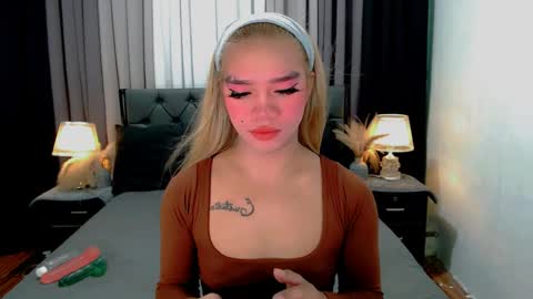 bea takashi  online show from 04.07.26