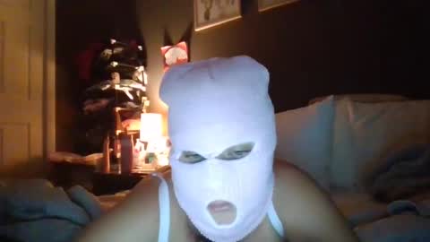Snapshot of csimeone1994 chatting on 10.03.25 StellaMae online show from 10.03.25