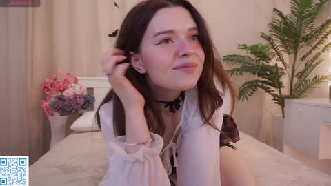 Snapshot of cuddlebyyou chatting on 11.09.25 Ellie online show from 11.09.25