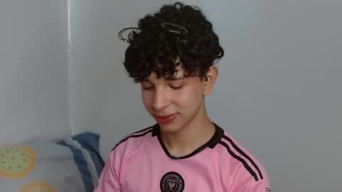 Cuddly online show from 12.04.24