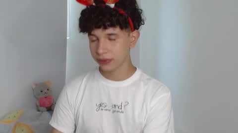 Cuddly online show from 01.05.25