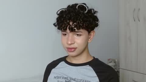 Cuddly online show from 02.25.25