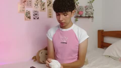 Cuddly online show from 05.24.26