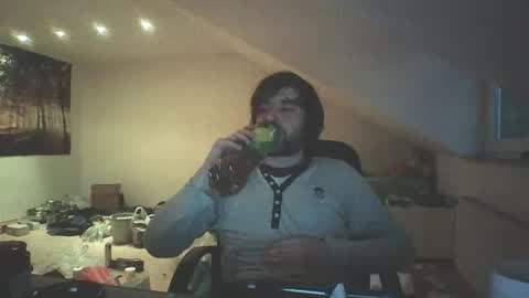 cuddlycrab48 online show from 04.30.26