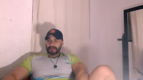 Snapshot of culoculito341910 chatting on 06.27.26 bebe online show from 06.27.26