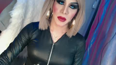 CUMMELA SLUTI online show from 06.15.26