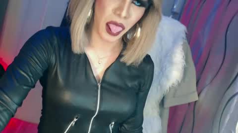 CUMMELA SLUTI online show from 06.17.26